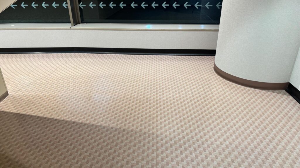 剥離洗浄が終わりキレイになっています