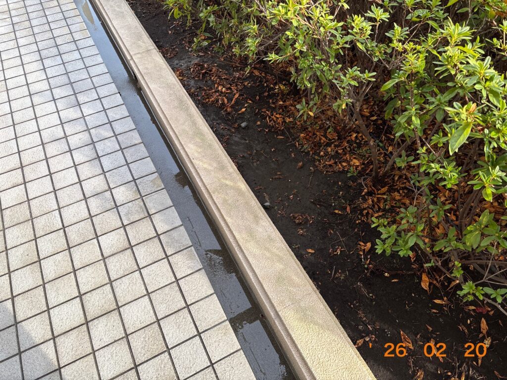 境界線を洗浄後にキレイなった写真